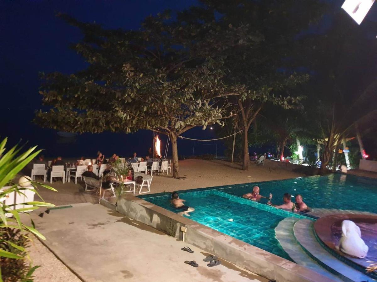 Baan Ampai Beach Hotel Hua Thanon  Exterior foto